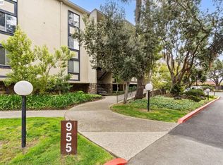 955 Shorepoint Ct APT 100, Alameda, CA