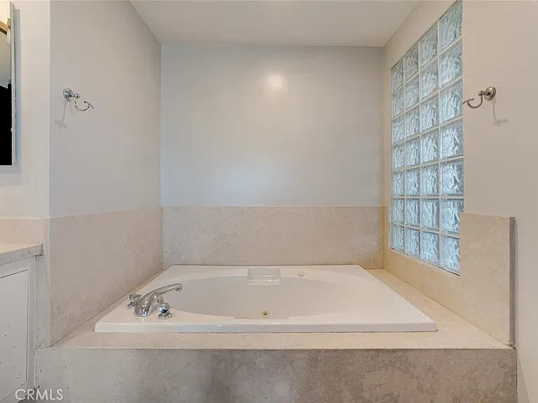 3844 Bobstone Dr — Photo 27