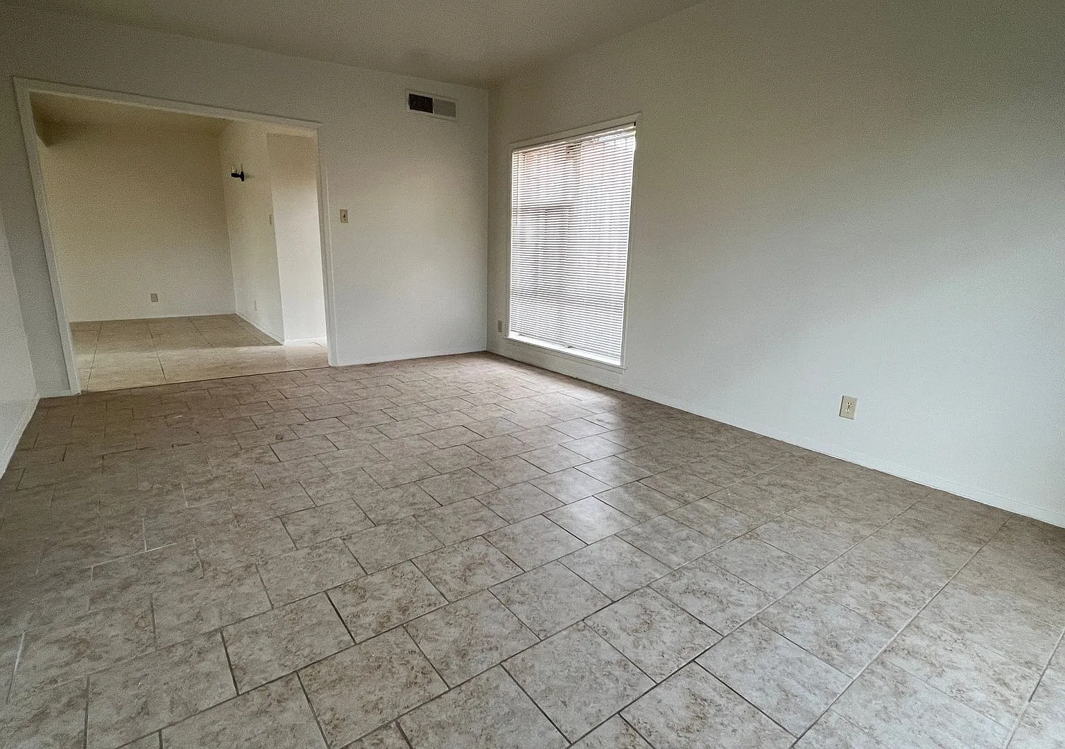 3-Bedroom Northeast Home Near Fort Bliss — Photo 4