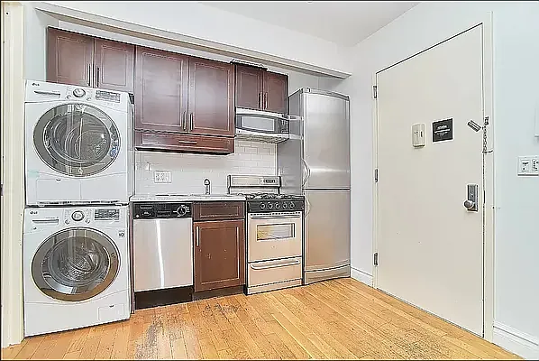 Rented by REAL New York | media 17