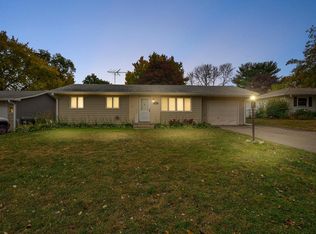 2066 Jade Ln, Eagan, MN 55122