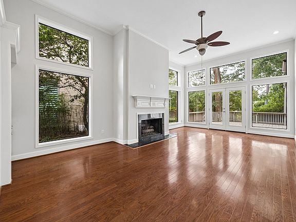 5th image of 9517 Bayou Brook St