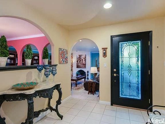 4th image of 8157 Shangrila Dr