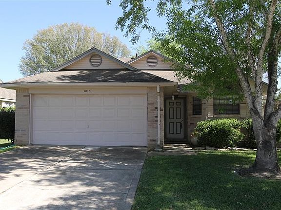2 car garage & beautiful large trees for shade
