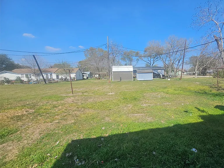 1311 Fred St — Photo 17