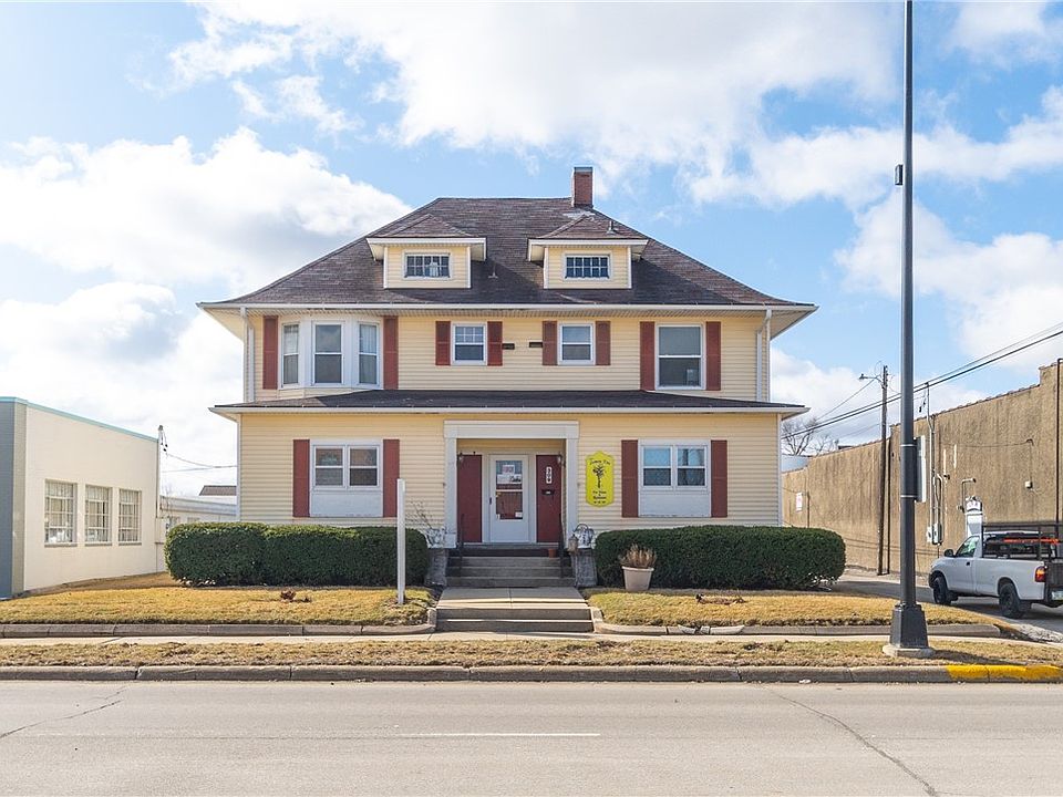 1st image of 309 1st Ave W
