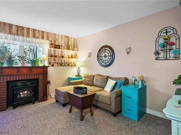 728 Beverage Hill Ave APT 7, Pawtucket, RI 02861