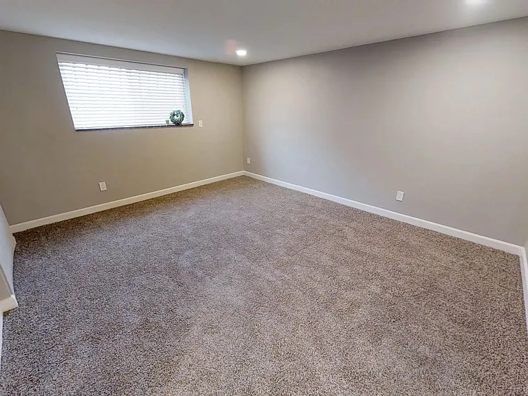 Convenient Living near Historic Humboldt District! — Photo 31