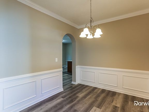 4th image of 6811 Bridgewood Dr