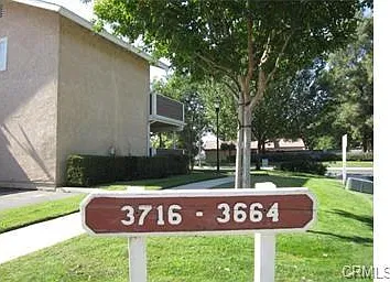 2 bed, 743 sqft, $2,195 — Photo 1