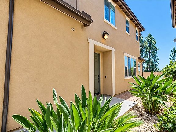 3rd image of 350 Catalina Way
