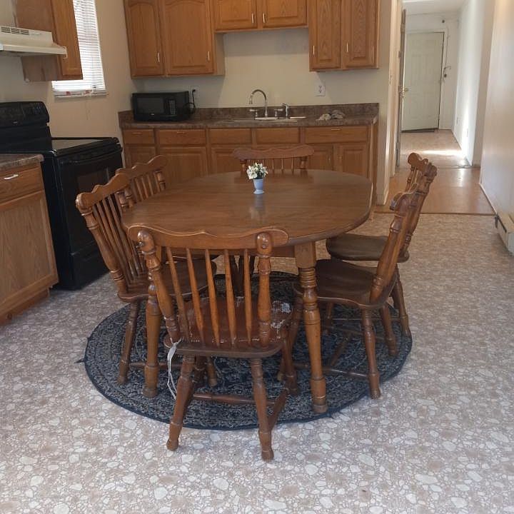2nd image of 111 Brown Cir
