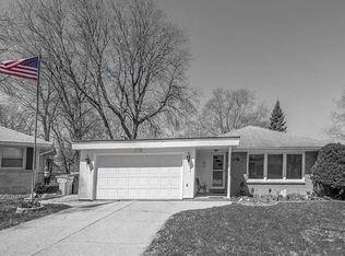 10071 W Fiebrantz Ave, Milwaukee, WI 53222