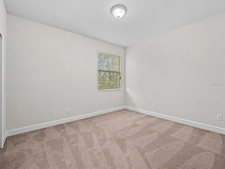 1406 Milledge Ln — Photo 17