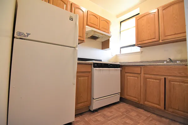 Rented by Bohemia Realty Group | media 13