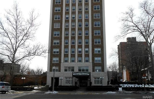 1st image of 4440 Lindell Blvd APT 1201