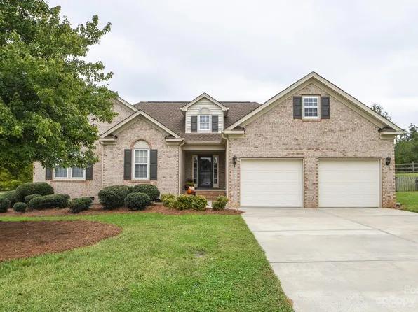 2914 Loxdale Farms Dr, Monroe, NC 28110