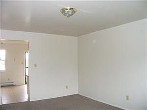 3rd image of 1315 Minefee St