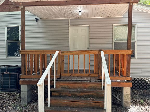 4th image of 5737 Carver Cir