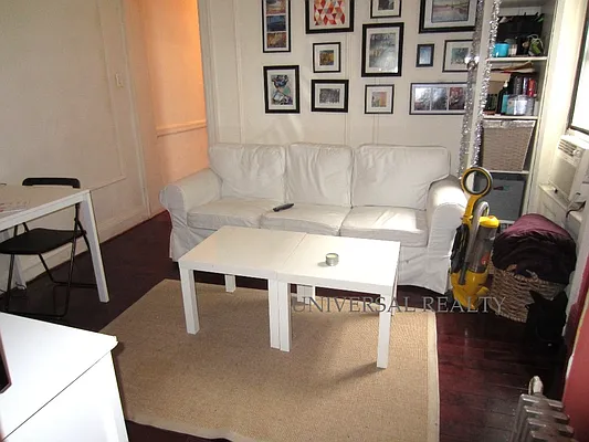 Rented by Universal Realty Group | media 23