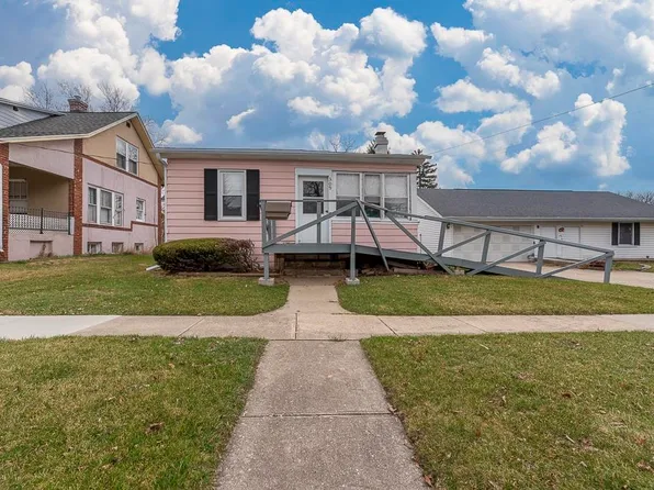 309 N 1st St, Edgerton, WI 53534