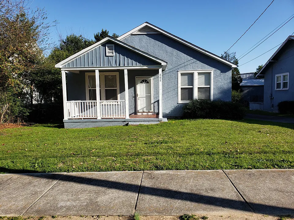 808 Metcalf St