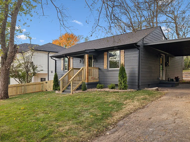1502 Sevier Ct — Photo 2