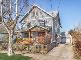 937 SE Lexington St, Portland, OR 97202