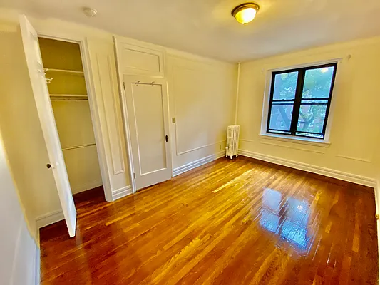 Rented by Solution Realty Services LLC | media 5