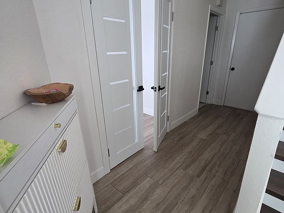 2nd image of 75 16th St S