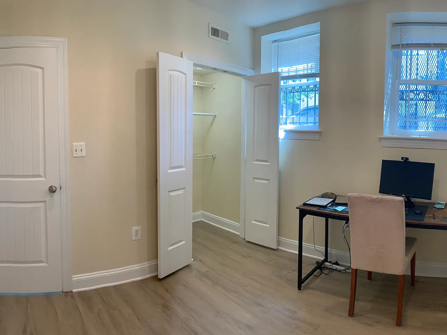 2 bed, 600 sqft, $2,450 — Photo 4