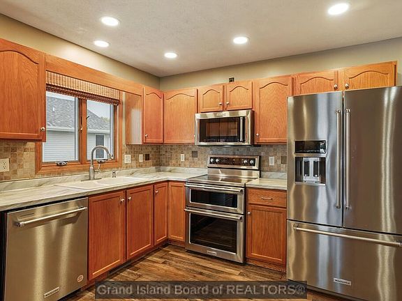 5th image of 1107 Pleasant View Dr