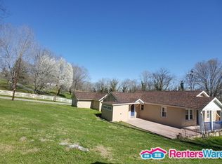 1001 Riverside Dr, Columbia, TN 38401