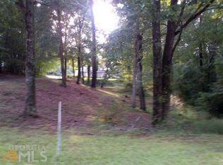 153 Natures Cove Rd, Newnan, GA 30263