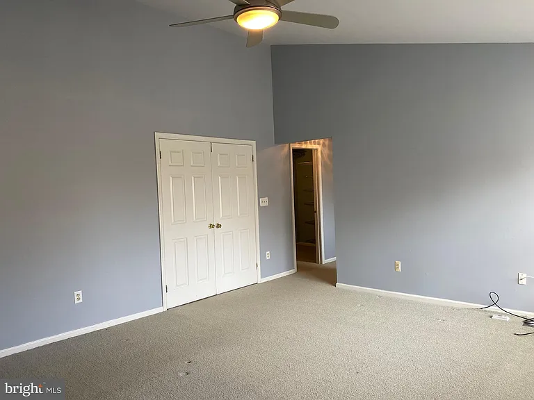 4 Kensington Ct — Photo 23