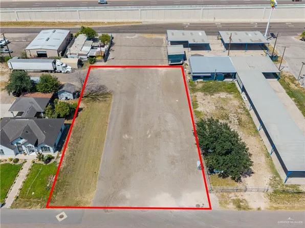 2102 Flores Dr, Mission, TX 78572