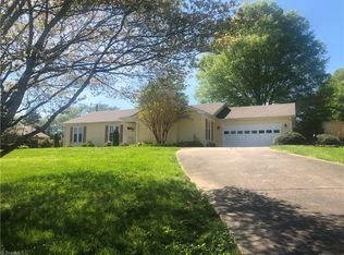 1447 S Peace Haven Rd, Clemmons, NC 27012