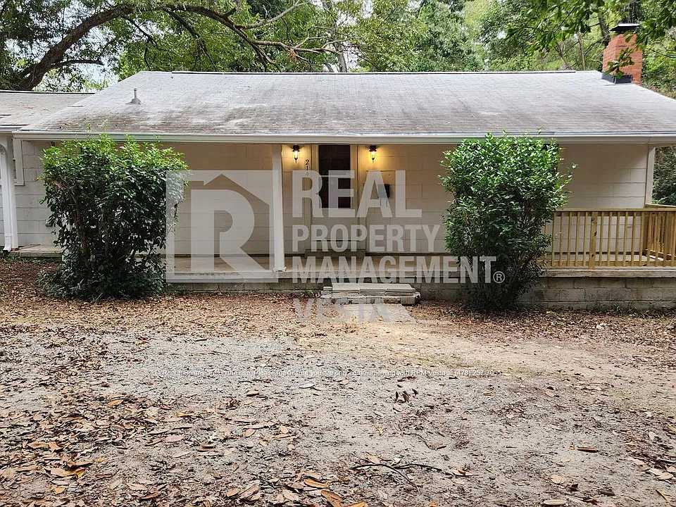 214 Riley Ave