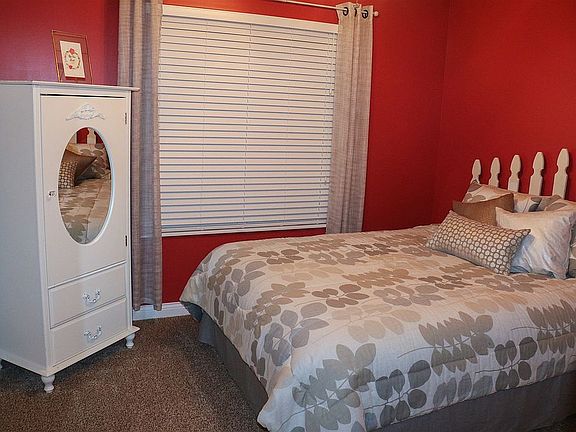 Main Floor Guest Room