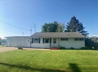 618 E 5th St, Neillsville, WI 54456