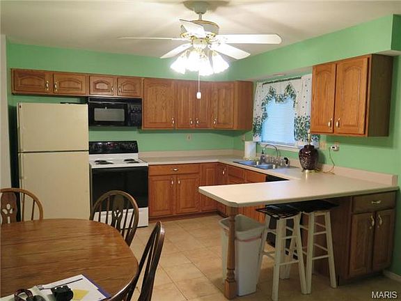 2nd image of 3800 Keats Dr