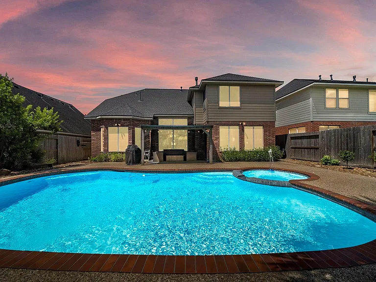 22634 Cascade Springs Dr — Photo 37