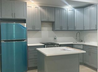 447 W 47th St APT 2, New York, NY 10036