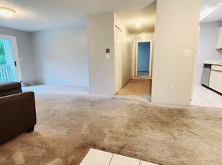 2207 Franklin Crossing Rd, Franklin, MA 02038