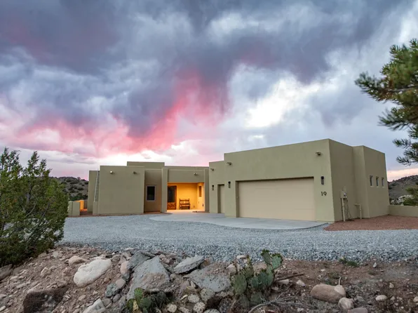 19 La Entrada, Placitas, NM 87043
