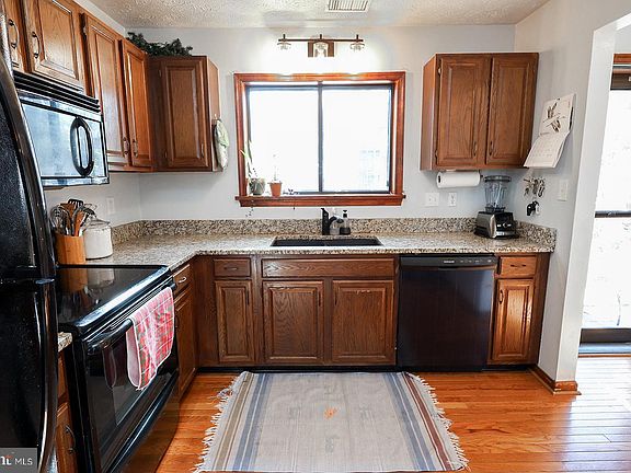 5th image of 44672 Willow Oak Ct