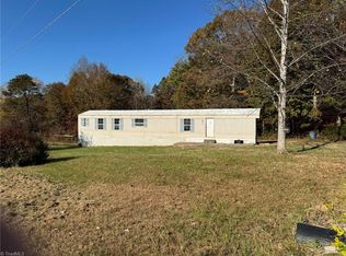 185 Landen Dr, Reidsville, NC 27320