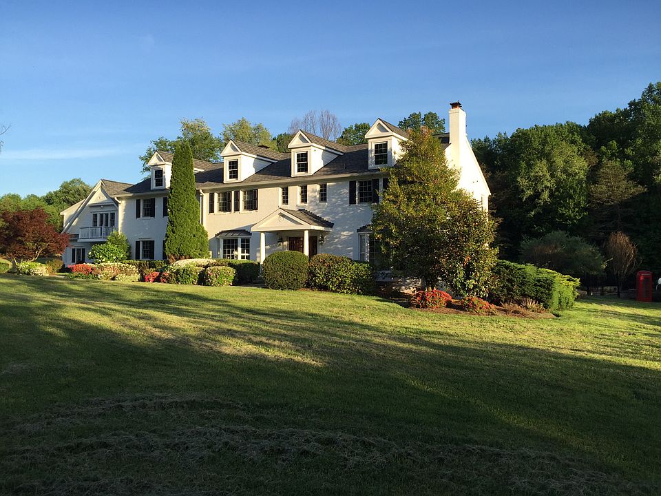 2nd image of 10607 Creamcup Ln