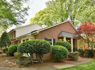 1816 Oakcrest Ct, Winston Salem, NC 27106