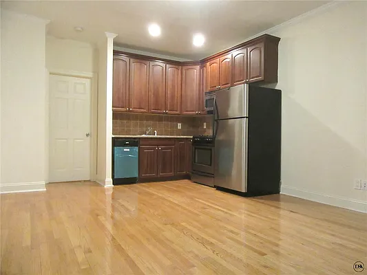 Rented by DSA Realty | media 16